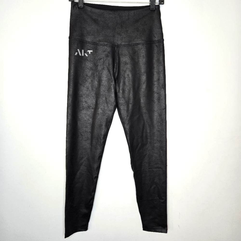 Beyond Yoga x‎ AKT Leatherette high waisted midi leggings Black size Large